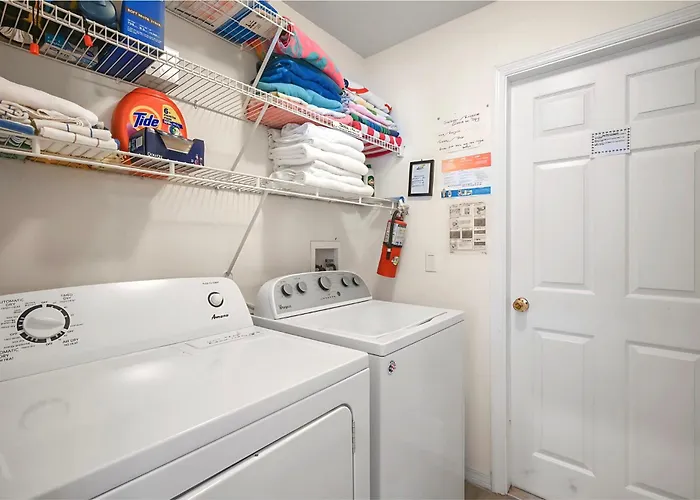 Disney World Getaway: 4 Bedroom - Sunroof - Bbq Bliss